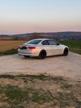BMW 320i Coupé - - BMW 320 aus 2007: Coupe