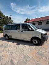 Volkswagen T5 Kombi - Volkswagen T5 Kombi aus 2010