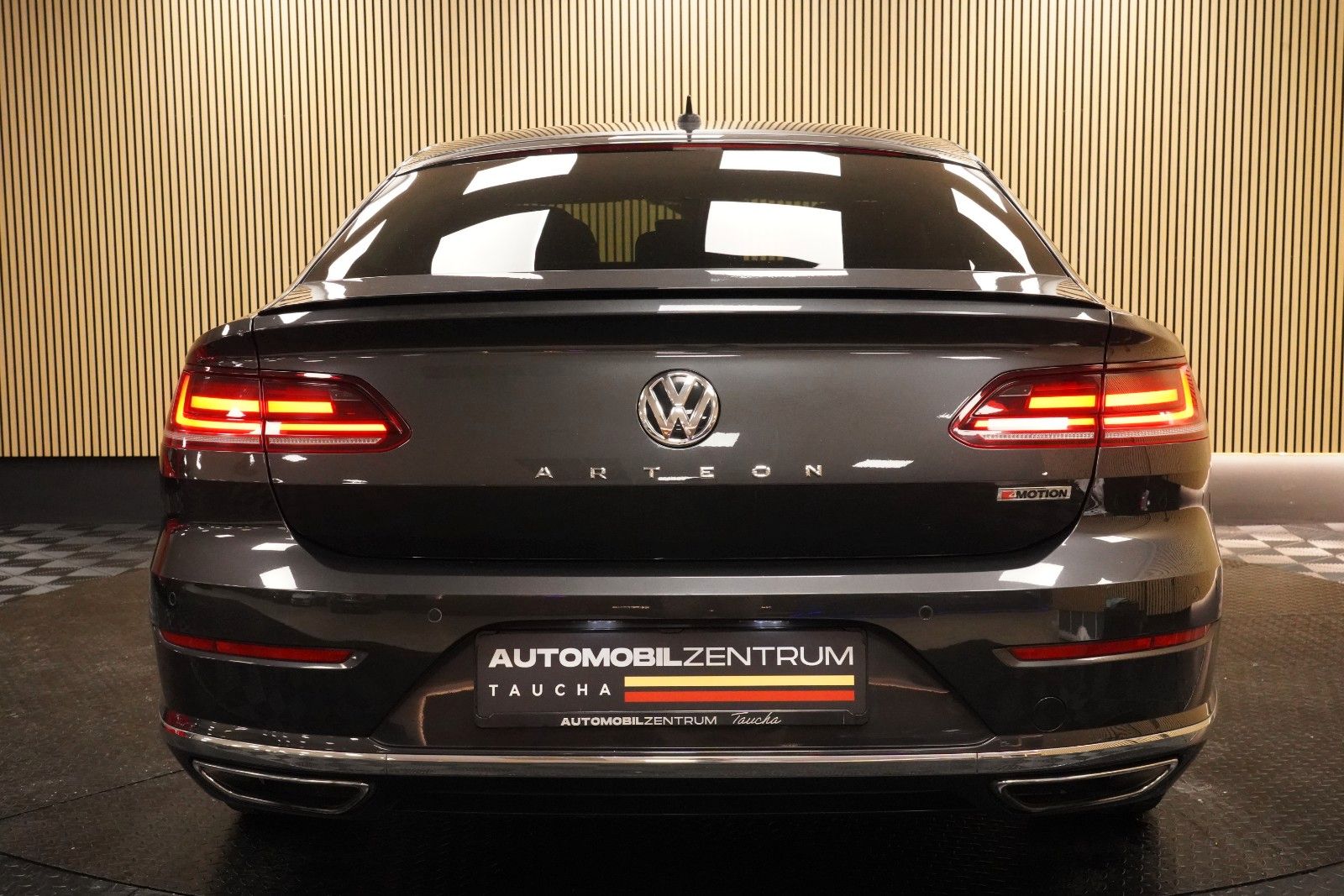 Volkswagen Arteon 2.0 TSI R-Line 4Motion PANO STANDHZ ACC foto 5