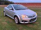 Opel Tigra 1.8 Edition - Opel Tigra mit Benzin-Antrieb: Navigationssystem, Cabrio