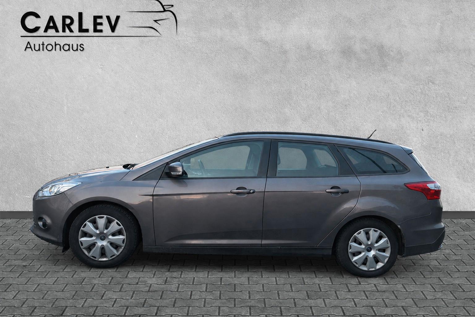 Ford Focus 2013 — двигун 998 cm³, 101 HP (74kW)
