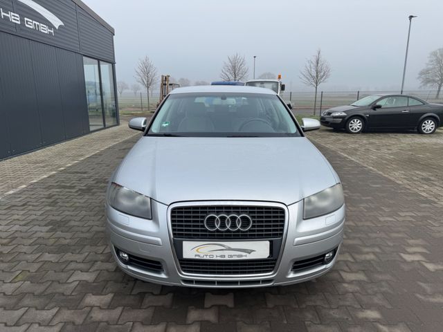 Audi A3 Sportback 1.6 Ambiente/AUTOMATIK/NAVI/KLIMA