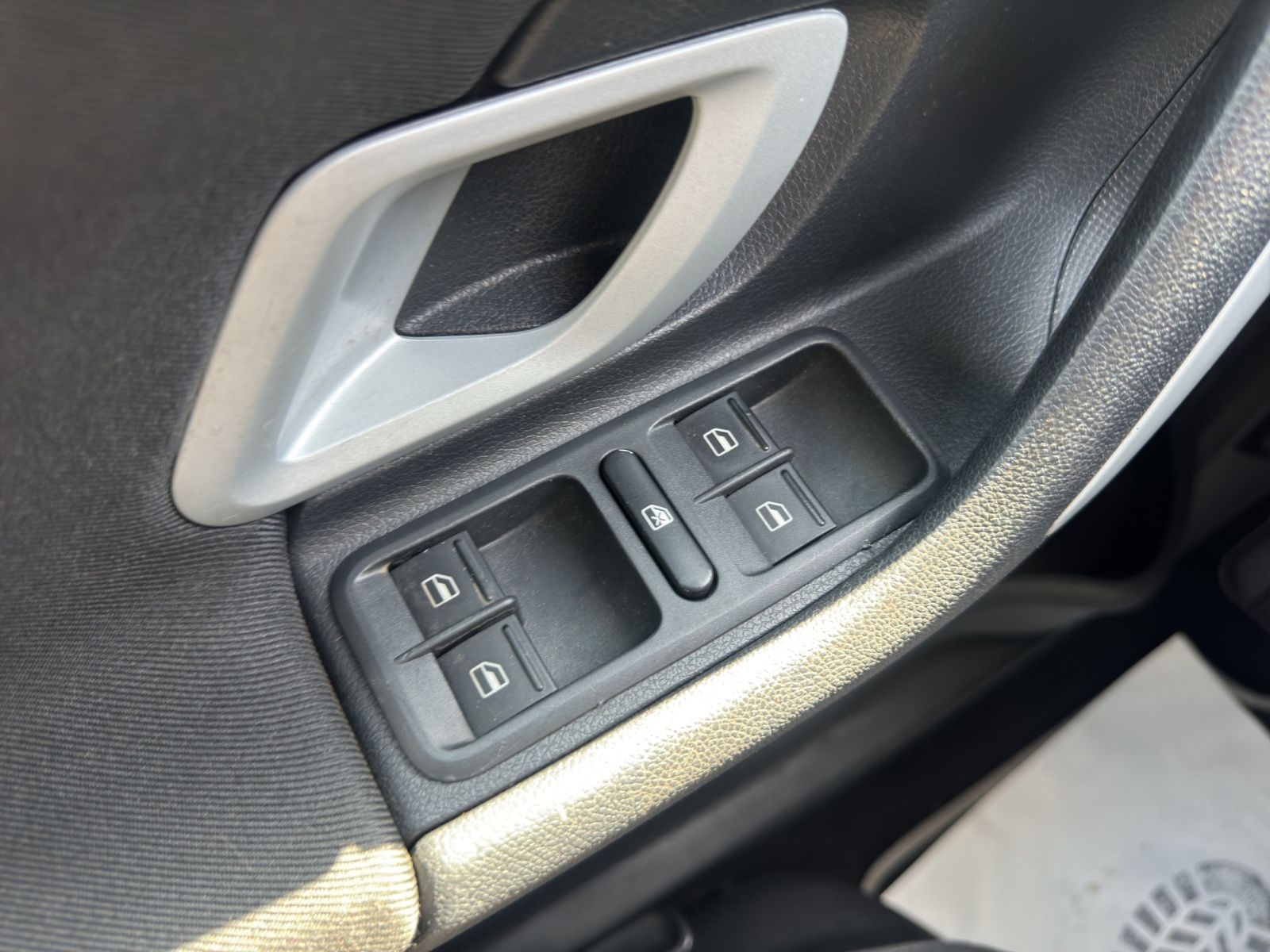 Fahrzeugabbildung SKODA Fabia Combi Scout /Klimaautom./Schiebedach/II.Hd