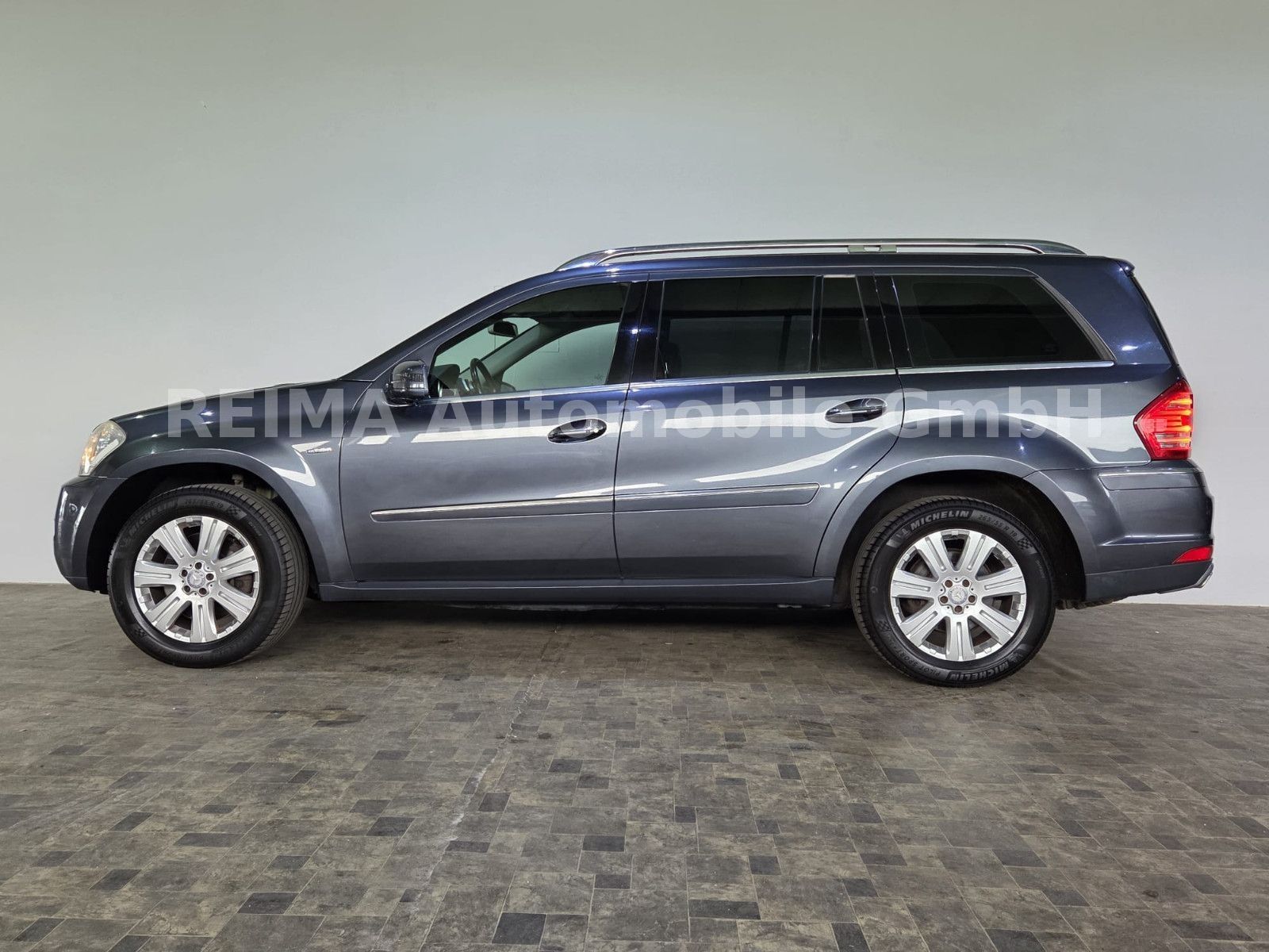 Fahrzeugabbildung Mercedes-Benz GL 350 BlueTec 4Matic, 7 Sitzer, Leder, AHK