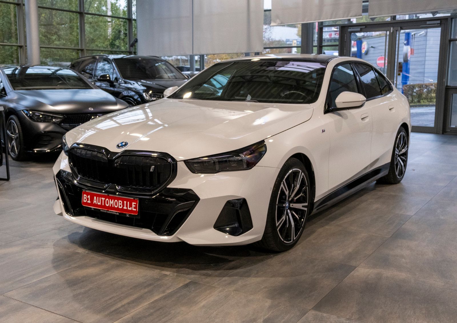 BMW i5 Lim. 40 eDrive M Sport*AHKICON*HUD*PANO*20 Z