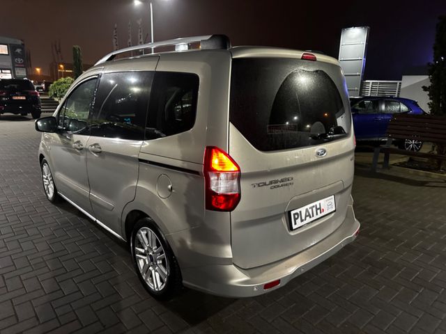 Ford Tourneo Courier  Titanium