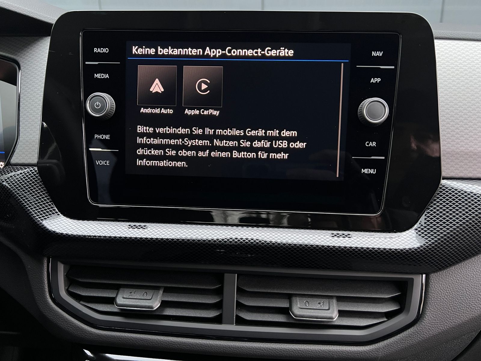 Fahrzeugabbildung Volkswagen T-Cross Life 1.0 TSI DSG *IQ.Light, ACC, App-Con