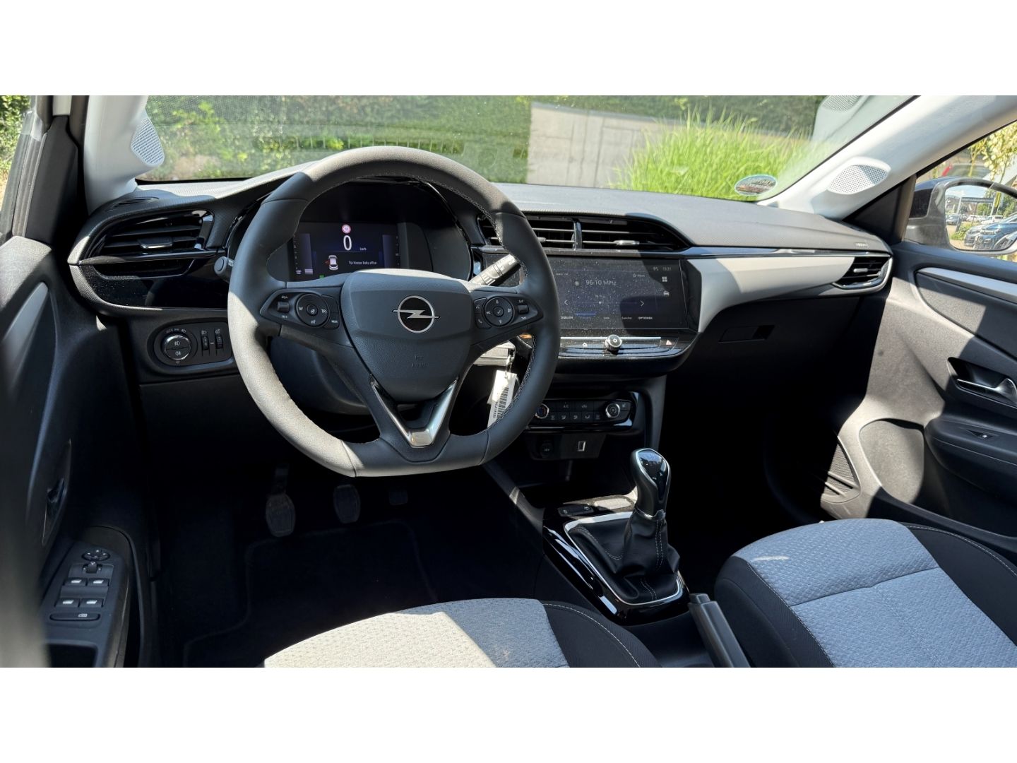 Fahrzeugabbildung Opel Corsa F Basis Apple CarPlay Android Auto Musikst