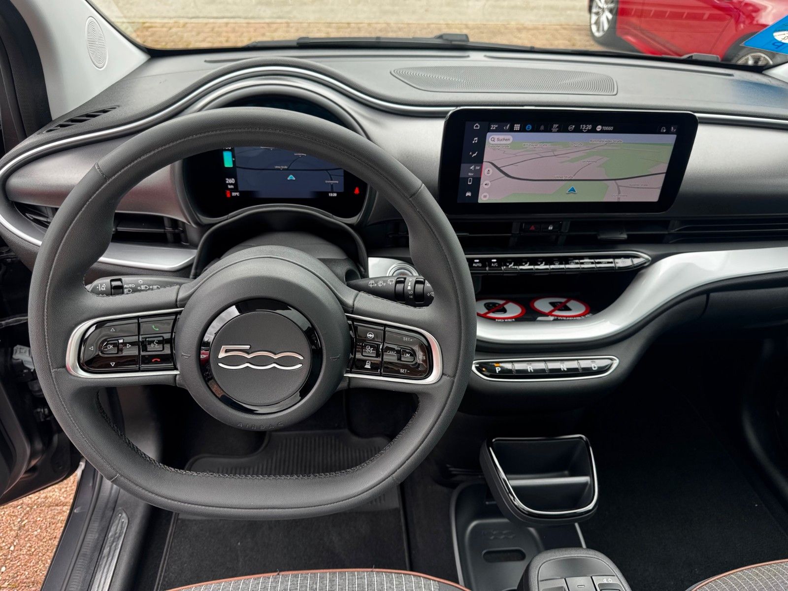 Fahrzeugabbildung Fiat 500e  3+1 Icon MATT NAVI KAMERA LED KLIMAAUT.