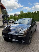 Porsche Cayenne Diesel Platinum Edition APPROVED  - Porsche Cayenne: Head-Up Display