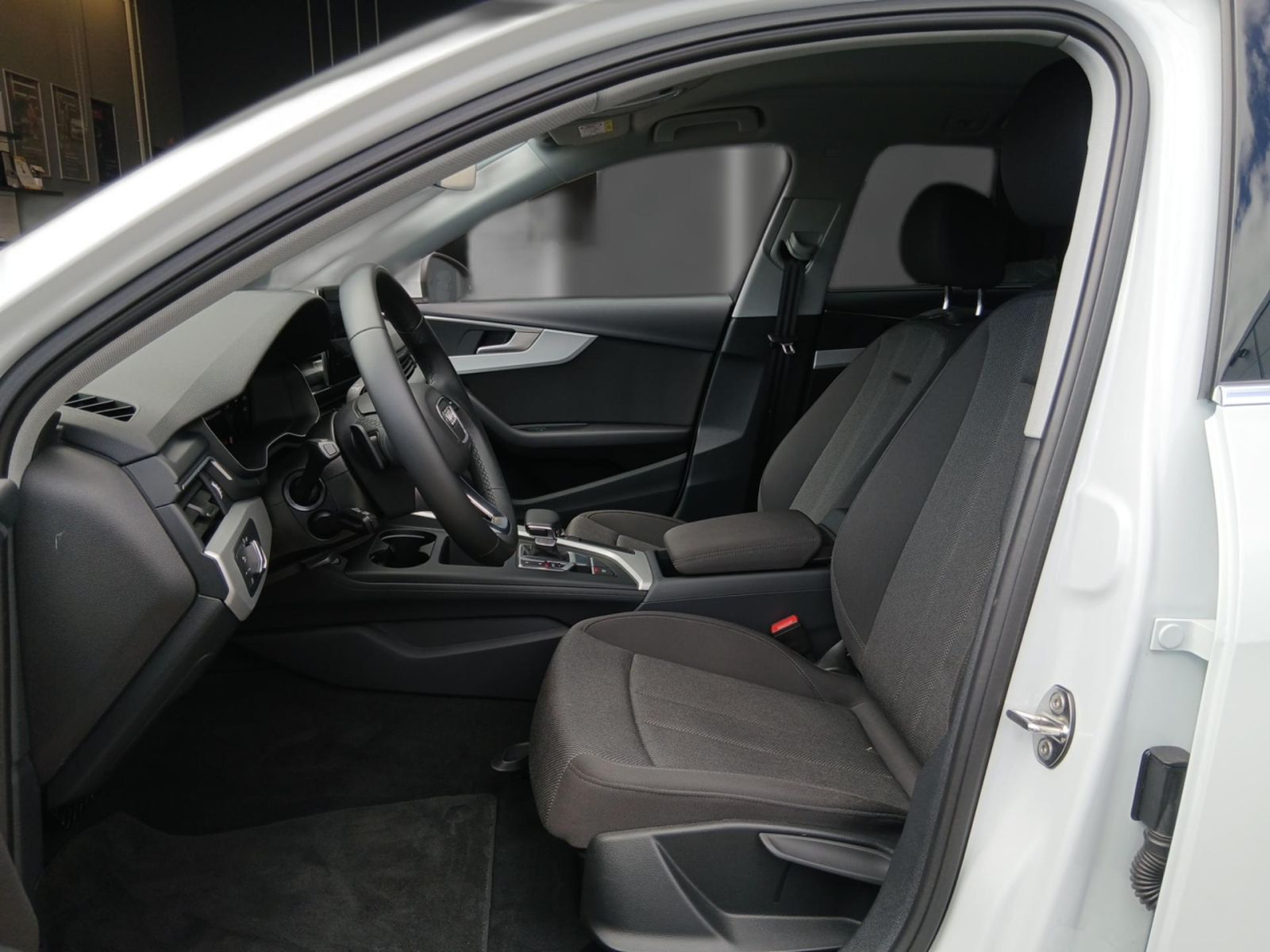 Audi A4 - Bild 10