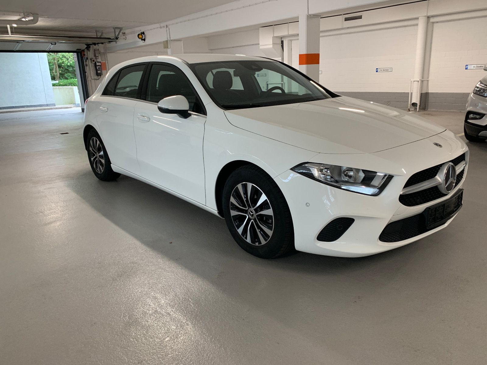 Mercedes-Benz A 200 mit NAVI und erst 36.200 KM