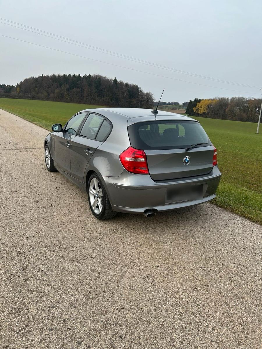 BMW  2010 — engine 143 HP (105kW)