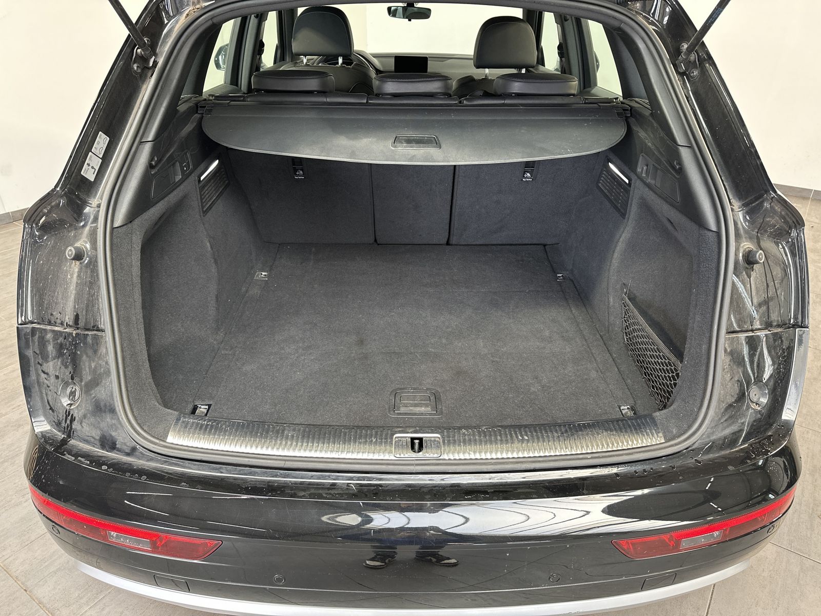 Fahrzeugabbildung Audi Q5 35 TDI S-Line NAV+XEN+AHK+STANDHEIZUNG+1HD+PP