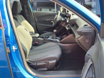 Peugeot 2008 Allure Pack 1.2 PT100 °LED°AACRFK°PDC°