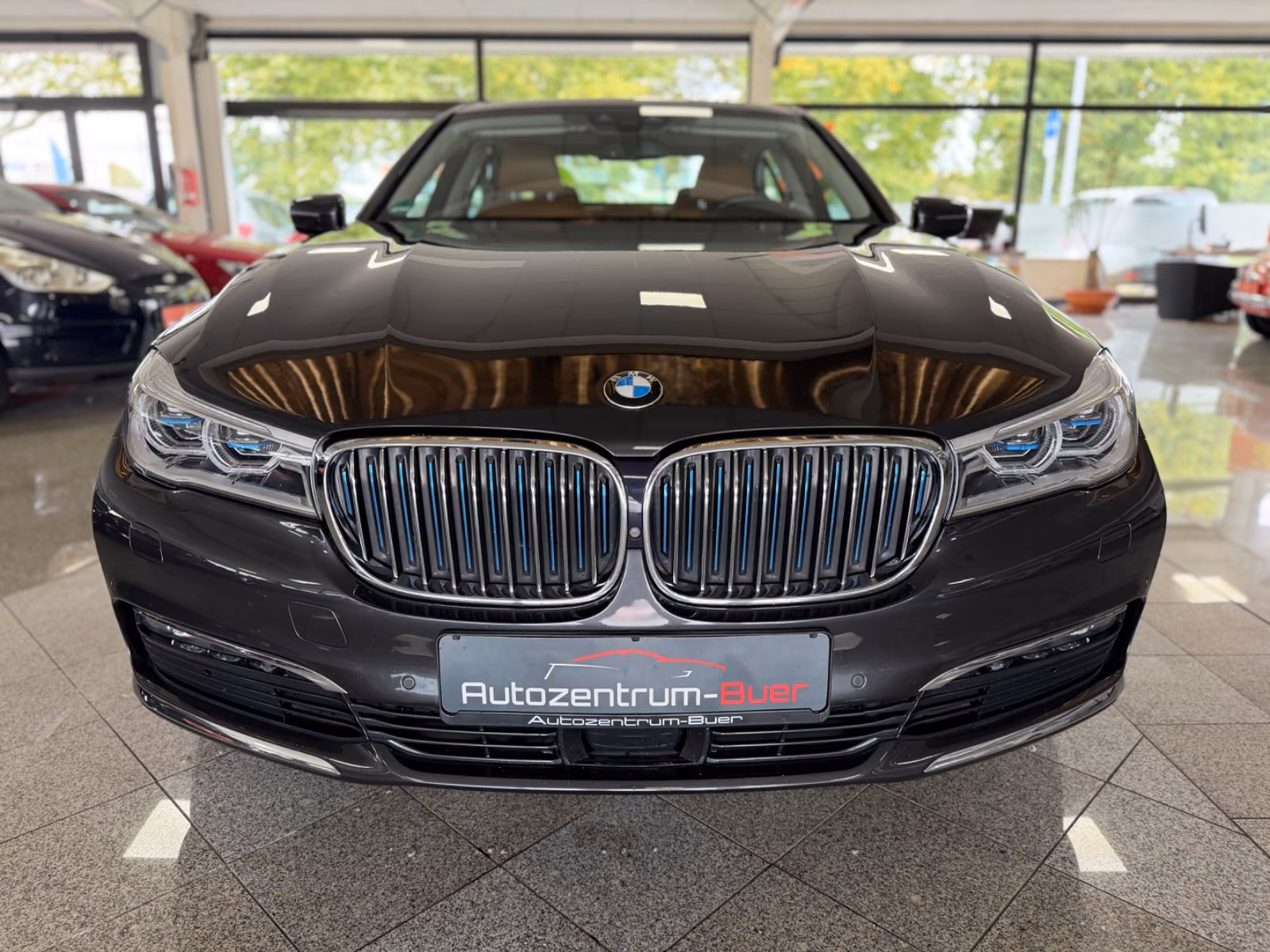 BMW 740e SoftClose/Memory/SDach/HUD/360/Massage