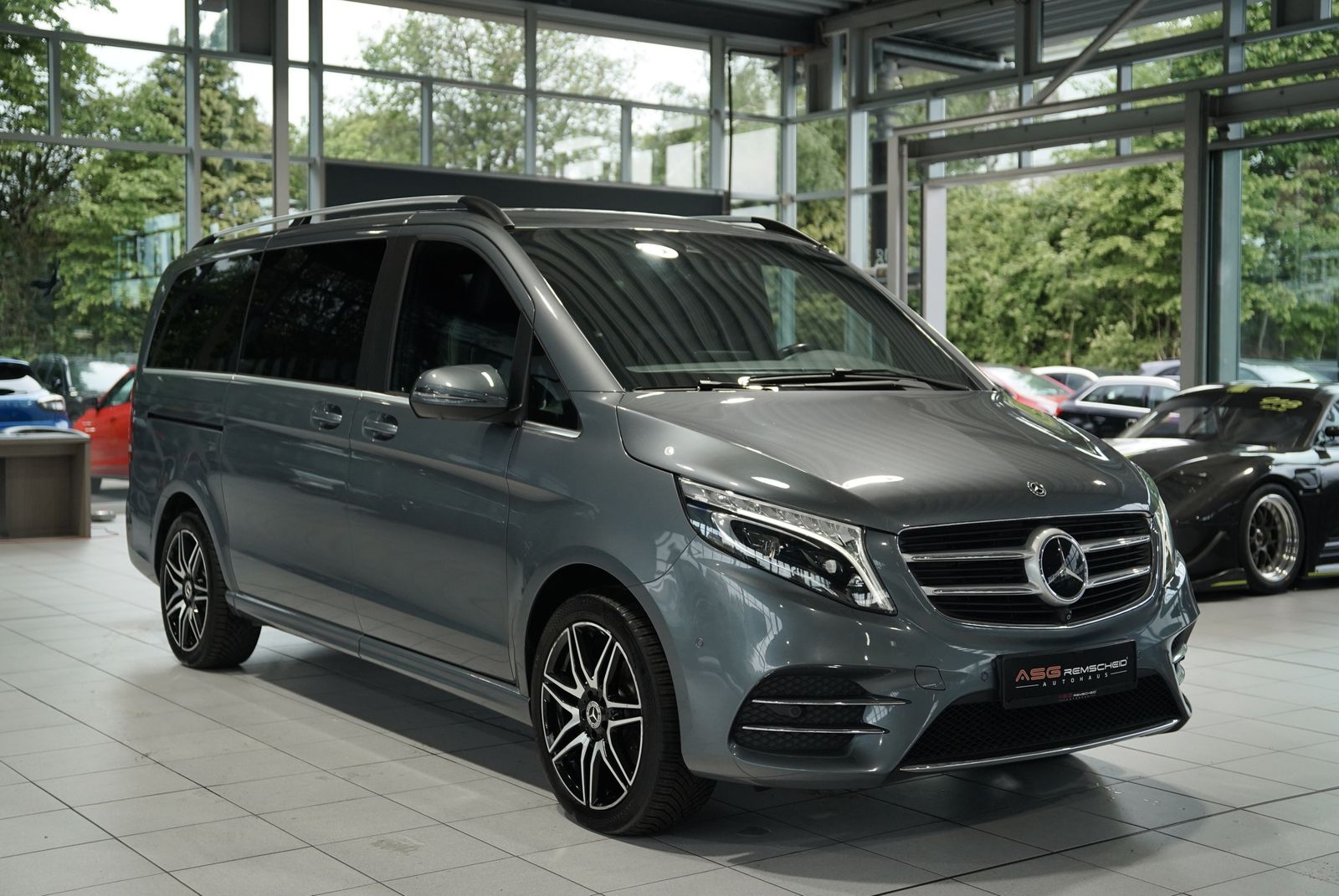 Mercedes Benz V 250