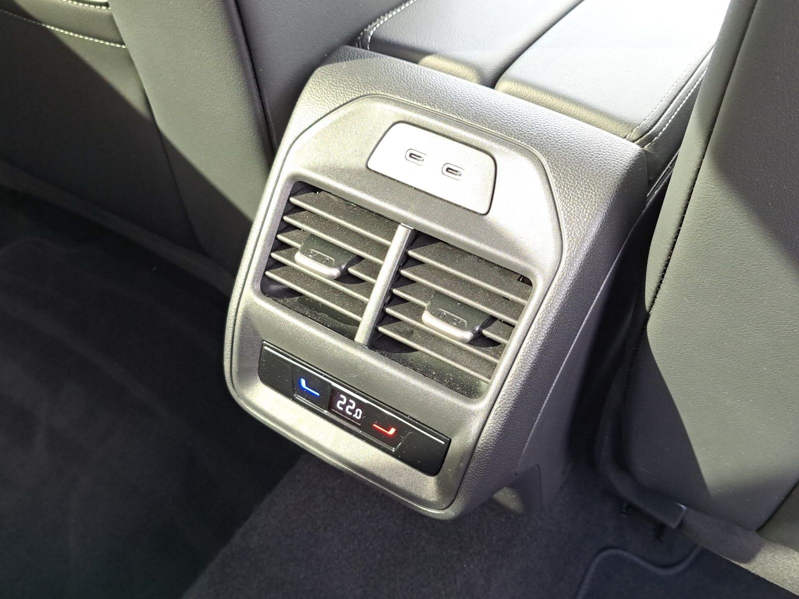 Volkswagen Passat Variant - Bild 20