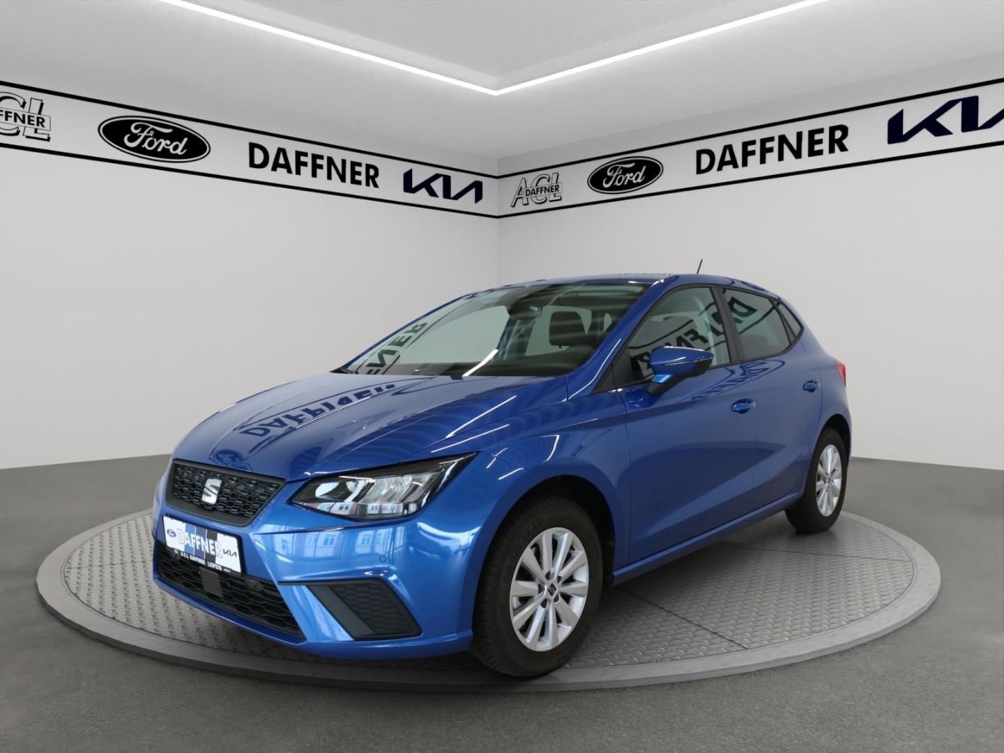 Fahrzeugabbildung SEAT Ibiza Style Navi Kamera LED Klimaautomatik Alu