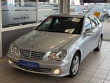 Mercedes-Benz C 180 Kompressor Sport Edition Klima Xenon PDC - Mercedes-Benz C 180 aus 2006: Kompressor