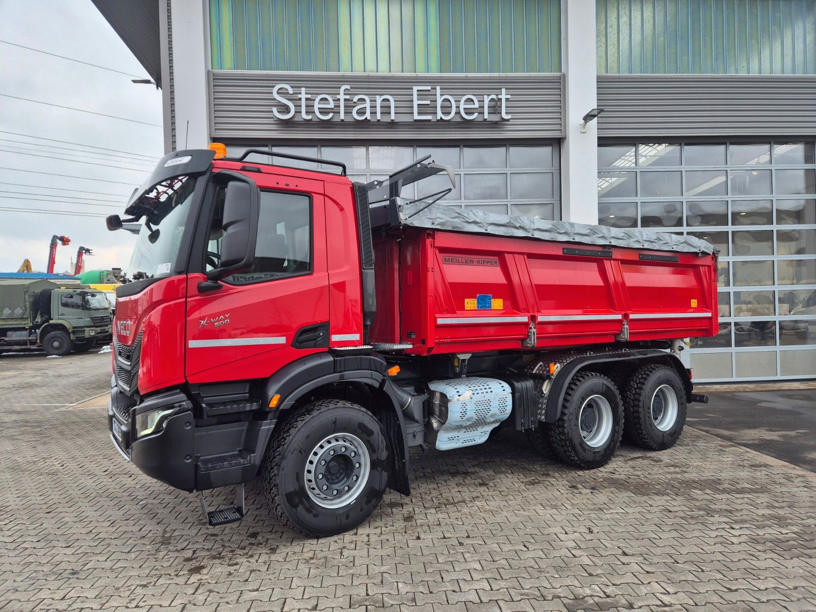 Fahrzeugabbildung Iveco AD300X50Z 6x4 Meiller-Kipper, Intarder Bordmatik