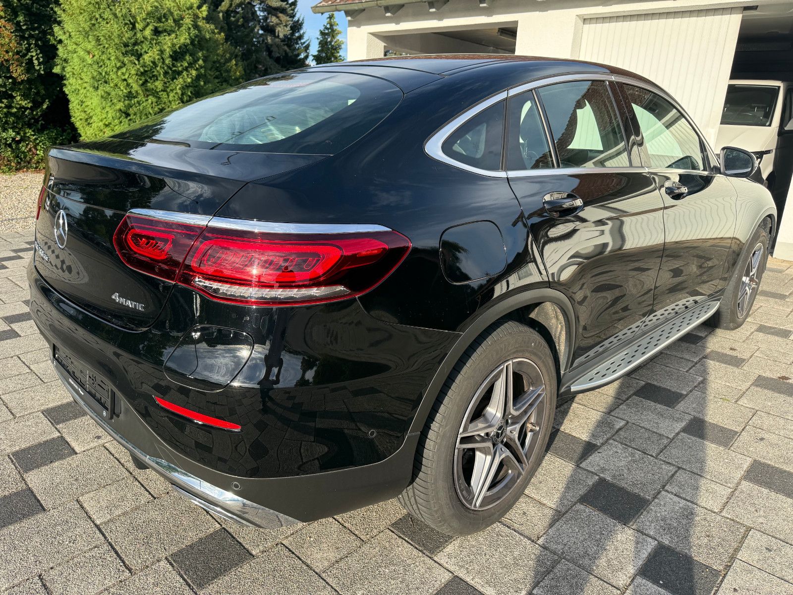 Mercedes-Benz GLC 300de 4MAT Coupé Aut. AMG AHK LED ParkPaket foto 3