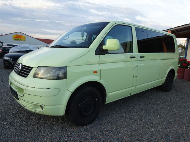 Volkswagen T5 Transporter Bus Shuttle 4Motion lang