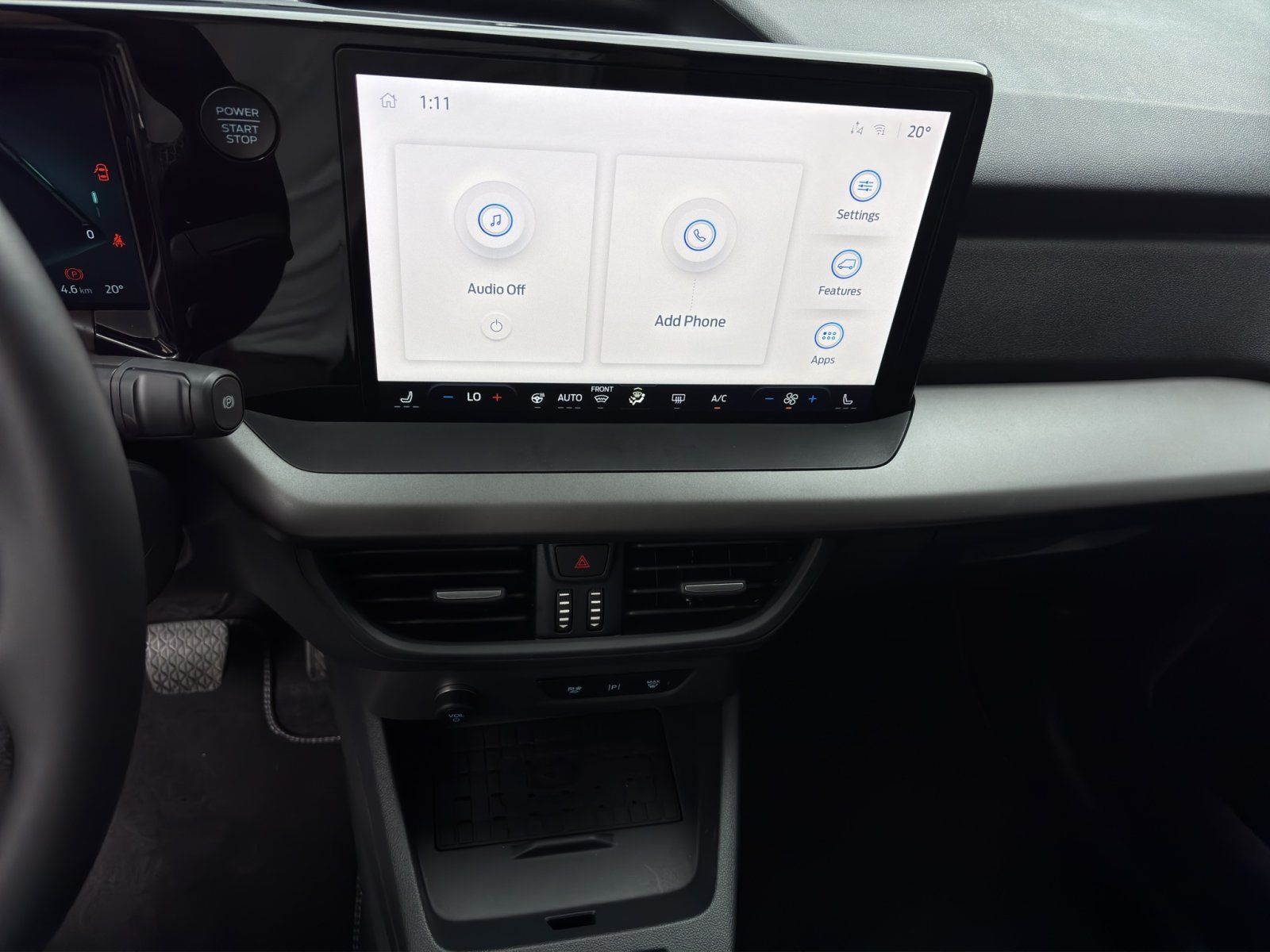 Fahrzeugabbildung Ford Tourneo Courier eMotor BEV Titanium