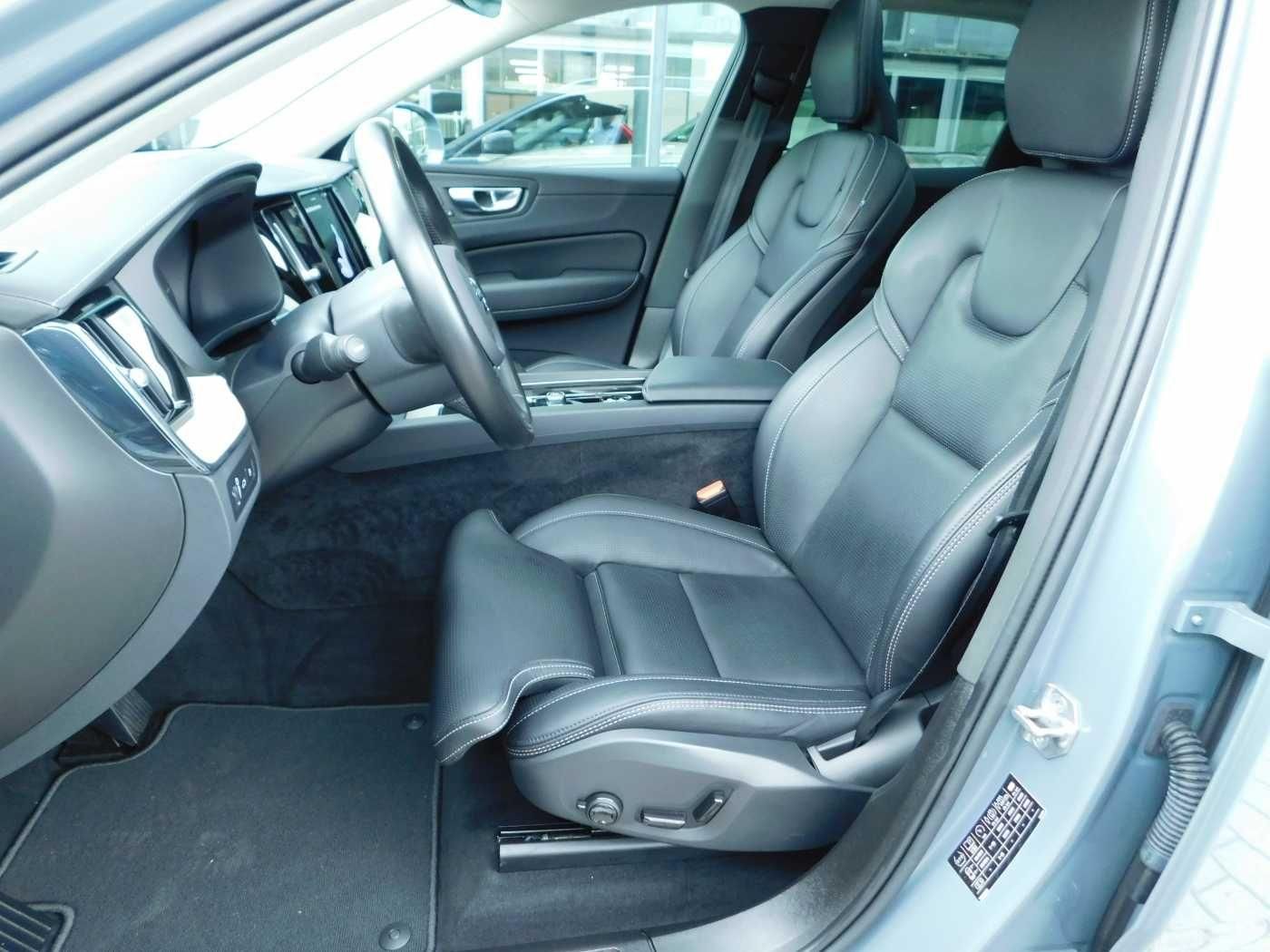 Fahrzeugabbildung Volvo XC60 T8 AWD Recharge Inscription