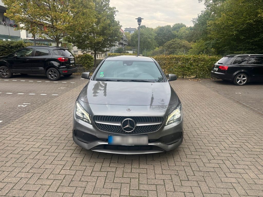 Image of Mercedes-Benz CLA 180