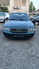 Audi Aut A4 1.8 Benzin Automatikgetriebe ,Tüv bis 05, - Audi A4 aus 1996