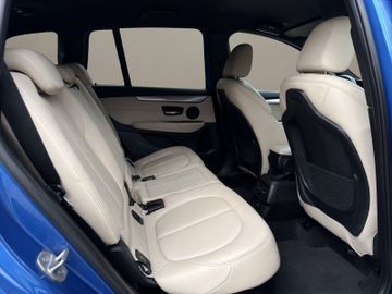 BMW 218 Gran Tourer - 10