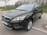 Ford Focus Focus Benzin 1,6 Turnier *Titanium