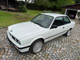 BMW 320i E30 1.Hand orig 58000 Km! rostfrei! - BMW 3er Reihe: Coupé, Weiß