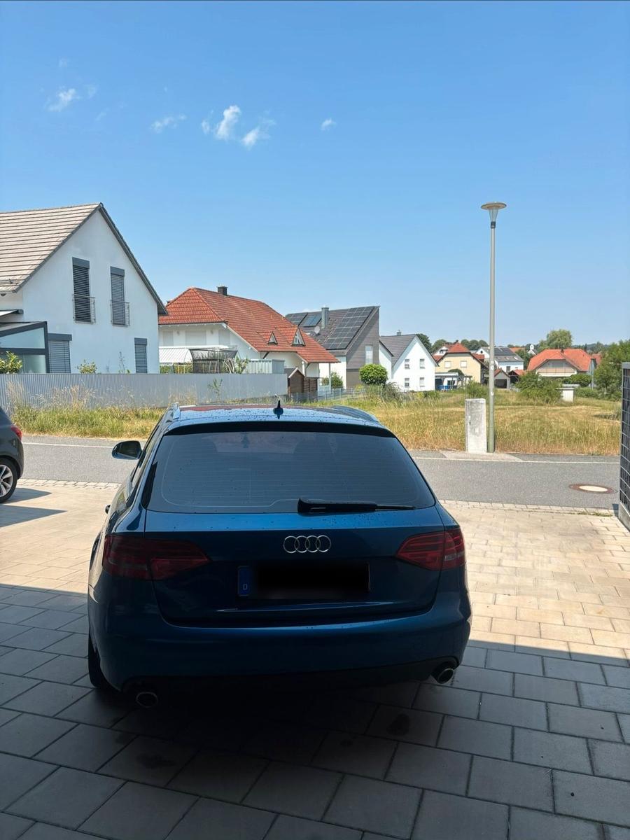 Audi A4 2008 — engine 239 HP (176kW)