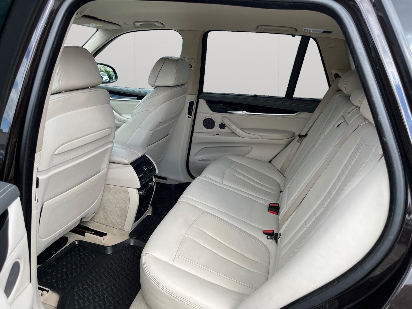 BMW X5 xDrive50i V8 449 ch • BVA • Keyless go • Harman Kardon • HUD • Surround View