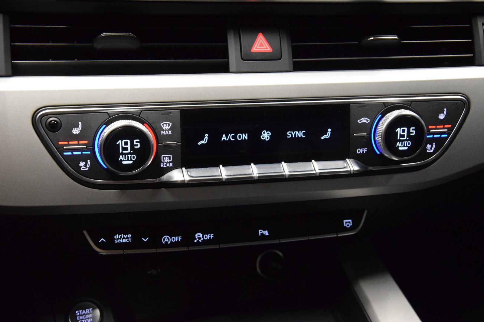 Fahrzeugabbildung Audi A4 Avant 40 TDI quattro B&O HuD Sitzbelü. ACC