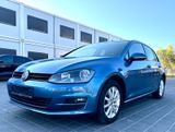 Volkswagen Golf VII Lim. KLIMAAUTOMATIK / PDC / NUR 66 TKM - Volkswagen Golf: Blau, 6.6
