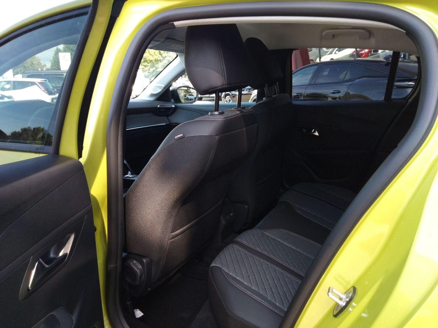 Peugeot 208 - Bild 10