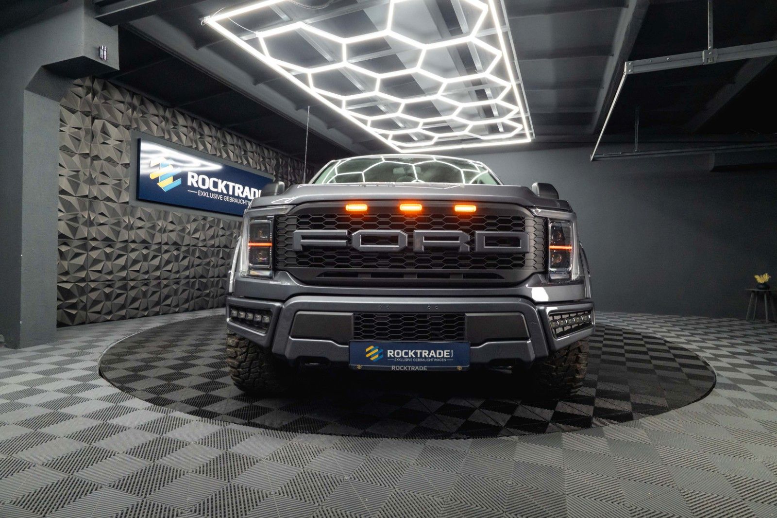 Fahrzeugabbildung Ford F150 5.0L V8 4x4 SuperCrew Longbed RAPTOR 19%
