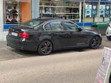 BMW 325d lci  Große navi - BMW 325 aus 2010: 325d