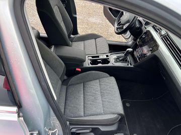 Volkswagen Passat Variant - 11