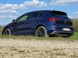 Volkswagen 8 Style eHybrid | HUD IQ.LIGHT MASSAGE STHZ - mit Hybrid-Antrieb: Blau, Beheizbares Lenkrad