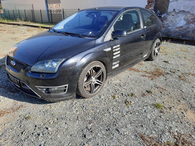 Ford Focus Lim. Titanium AUTOMATIK LEDER