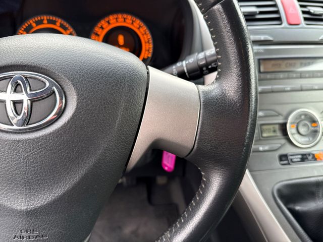 Auris Life *KLIMAAUTOMATIK+PDC HINTEN+ALU+CD