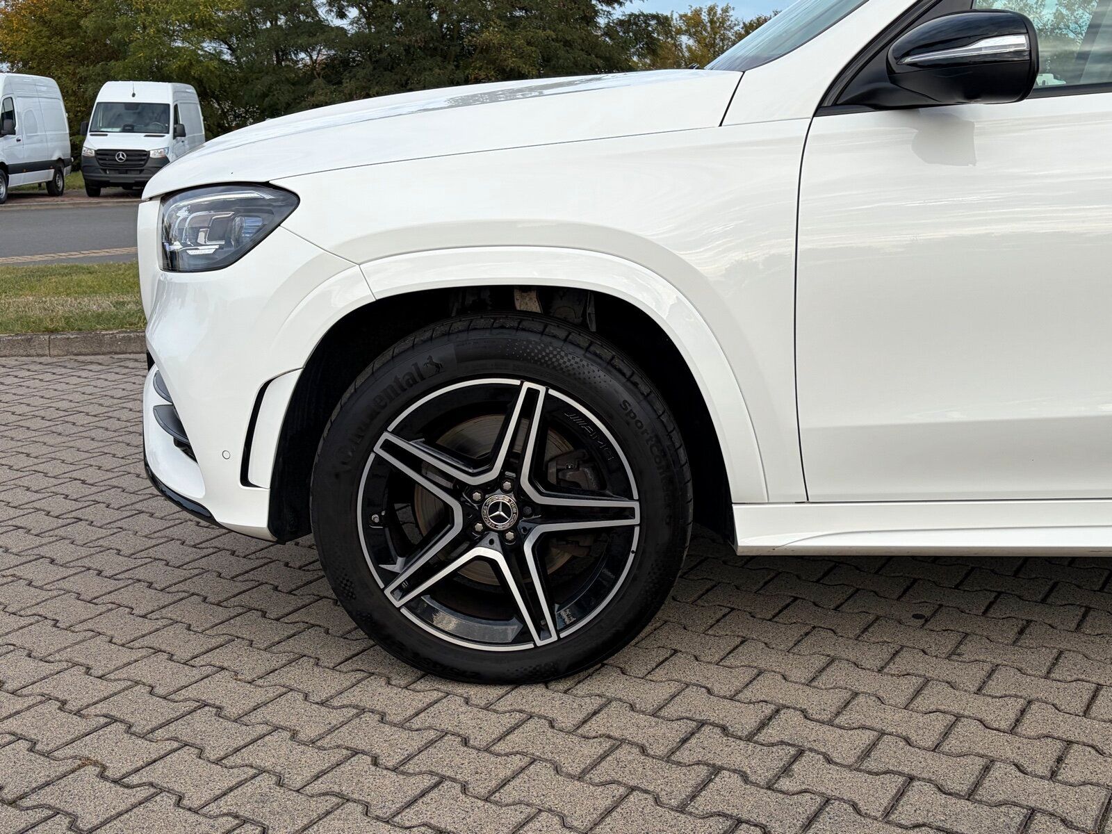 Mercedes-Benz GLS 350 d 4MATIC AMG NIGHT PANO 360° KEYLESSLED foto 9
