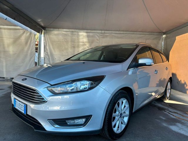 Ford Focus 1.6 120 CV GPL SW Titanium