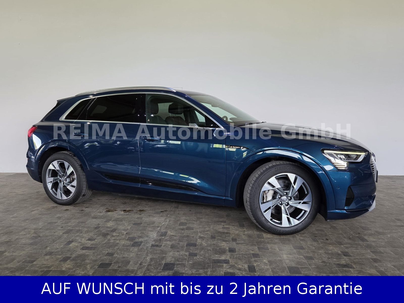 Fahrzeugabbildung Audi e-tron 55 quattro advanced, AHK, Virtual, ACC