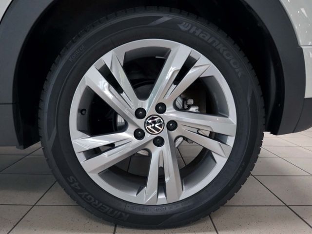 Fahrzeugabbildung Volkswagen T-Cross R-Line 1.0 TSI DSG | LED RFK ACC Navi