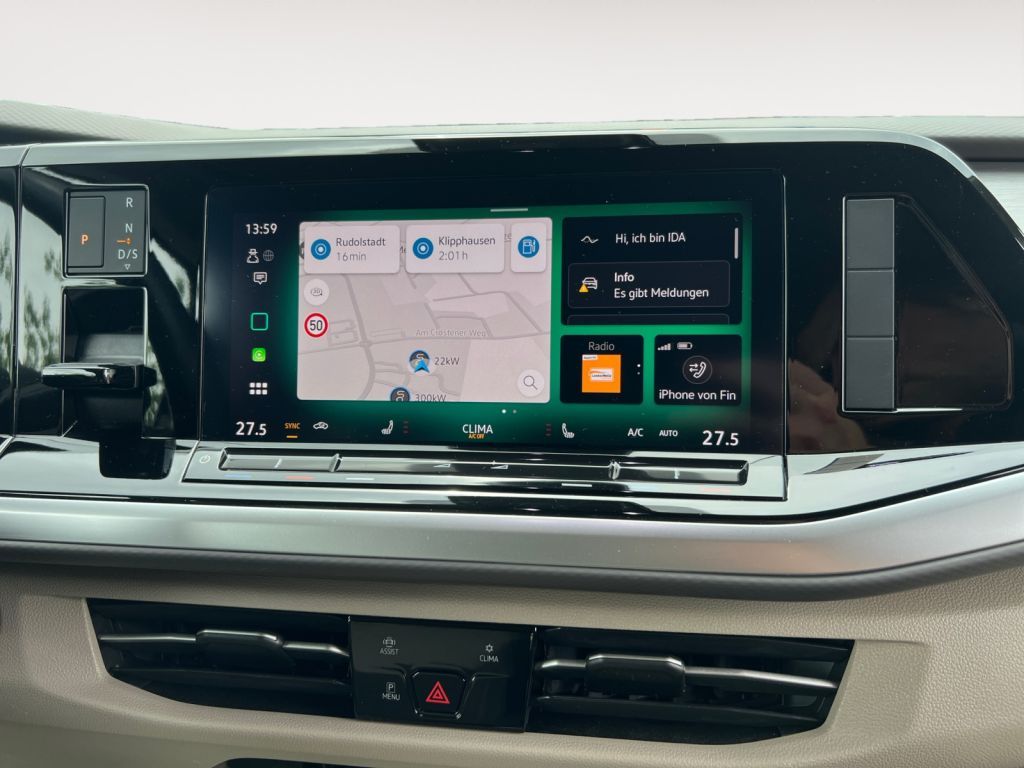 Fahrzeugabbildung Volkswagen Multivan 2,0 TDI LÜ Life iQ.Light Multitisch